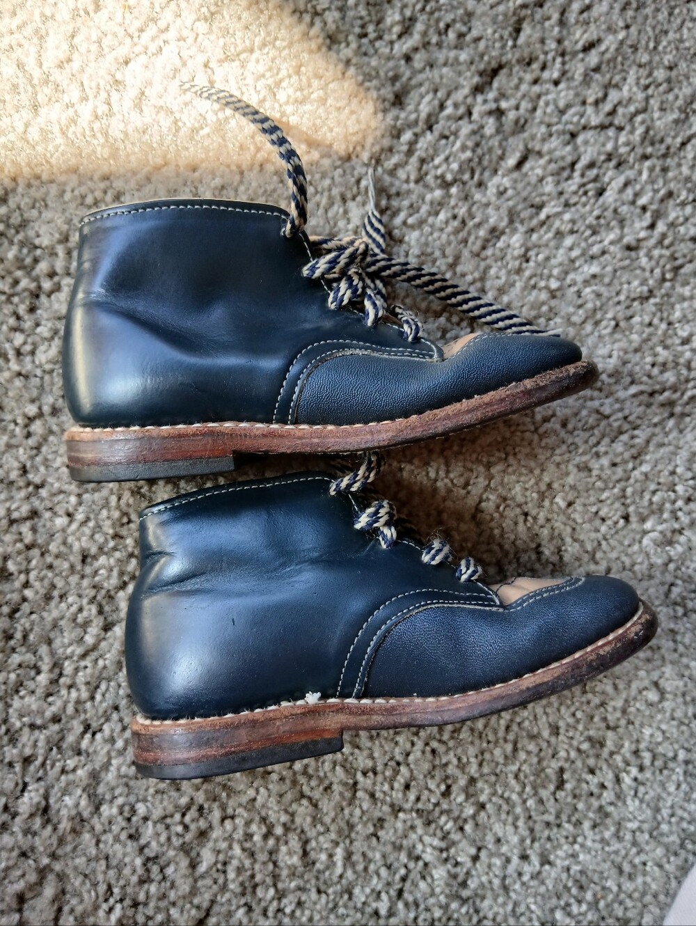 Vintage Navy Blue Leather Casual Boots with Tan Accents - Picture 5 of 7